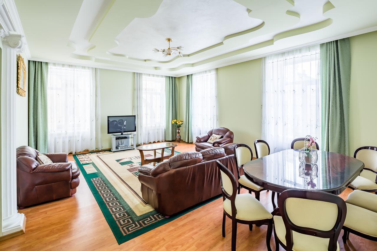 Alfa Apartments Rynok Square 30 Lemberg Exterior foto