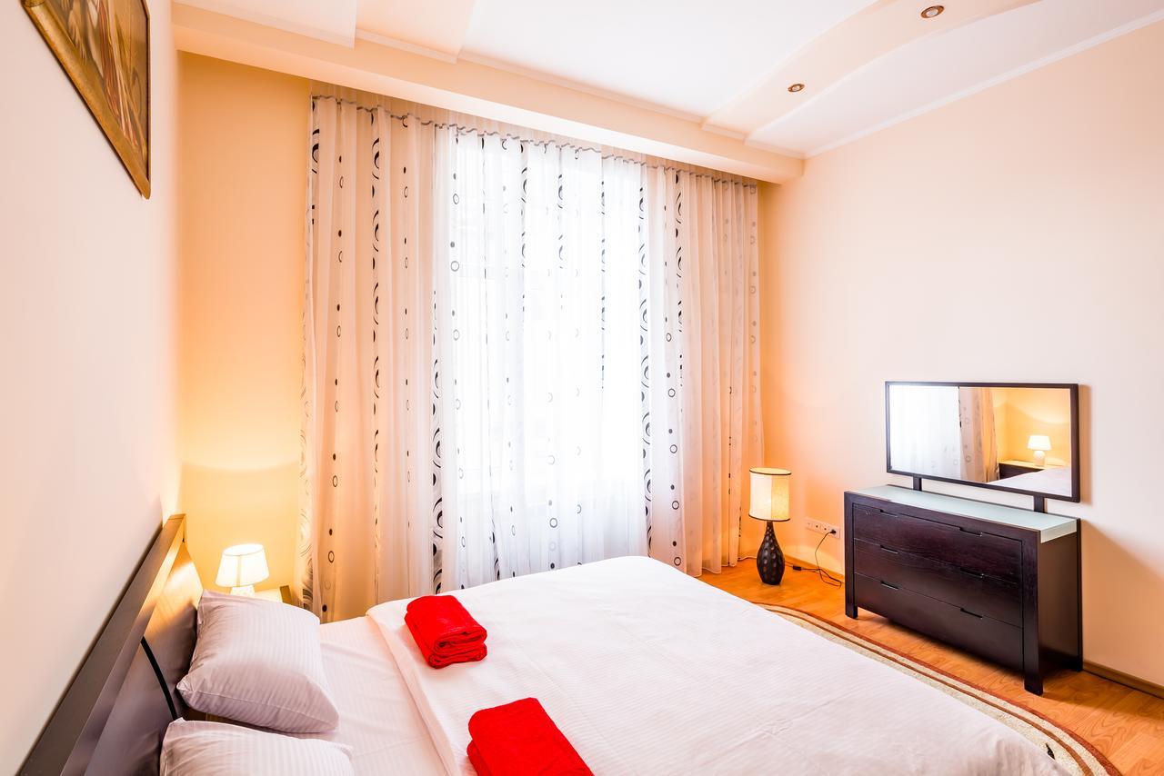 Alfa Apartments Rynok Square 30 Lemberg Exterior foto