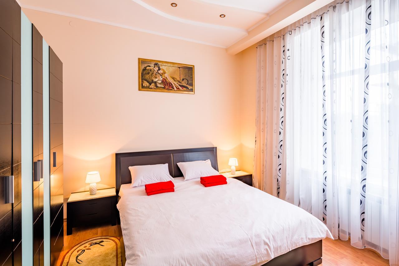 Alfa Apartments Rynok Square 30 Lemberg Exterior foto