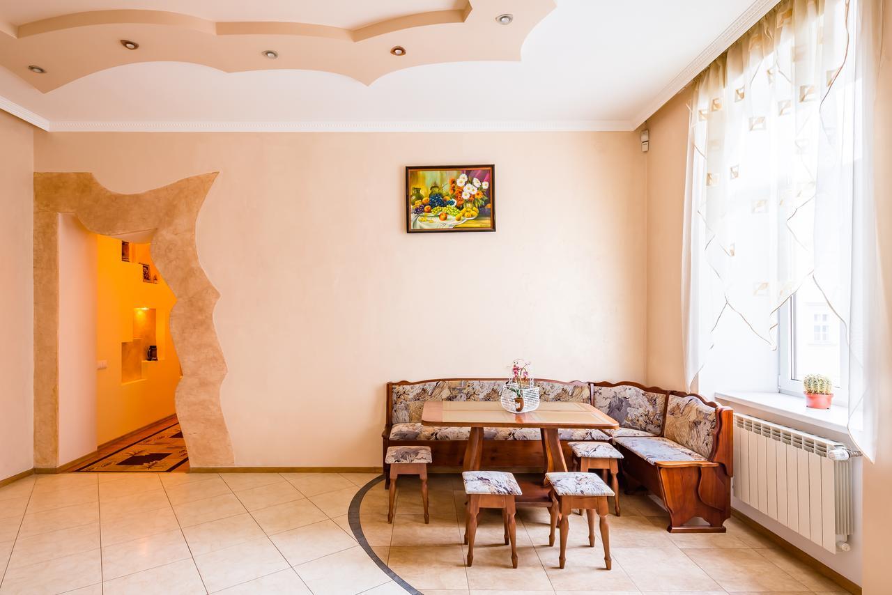 Alfa Apartments Rynok Square 30 Lemberg Exterior foto