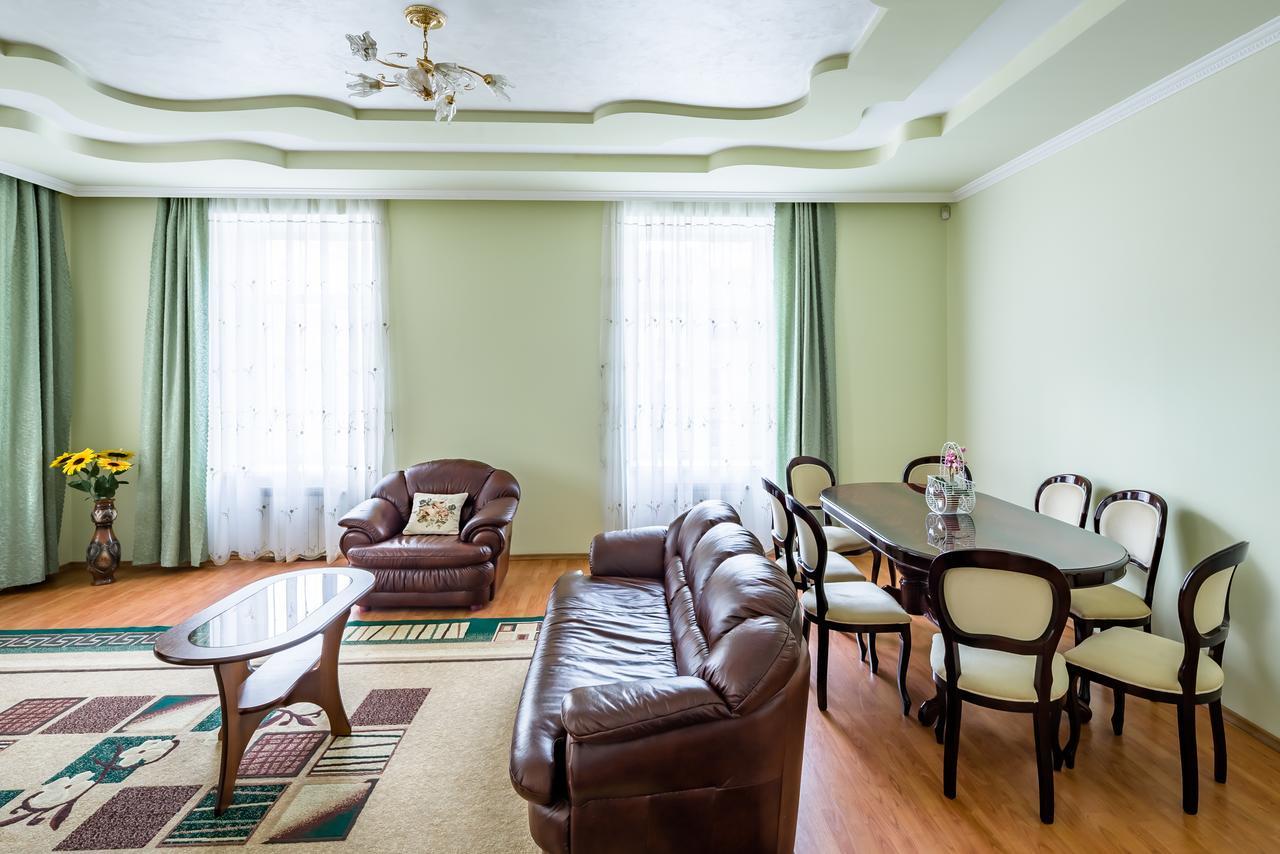 Alfa Apartments Rynok Square 30 Lemberg Exterior foto