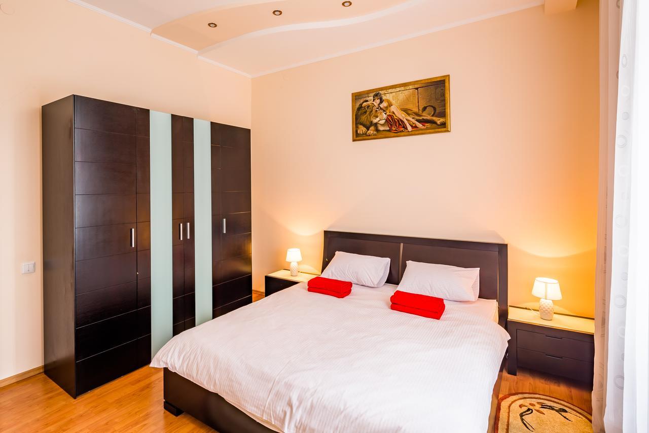 Alfa Apartments Rynok Square 30 Lemberg Exterior foto